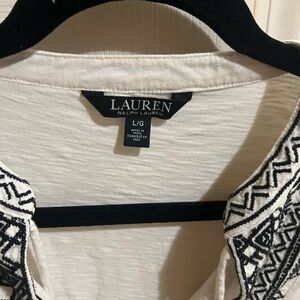 Women’s blouse